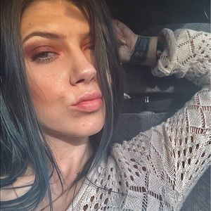 Meet your Posher, Shelby